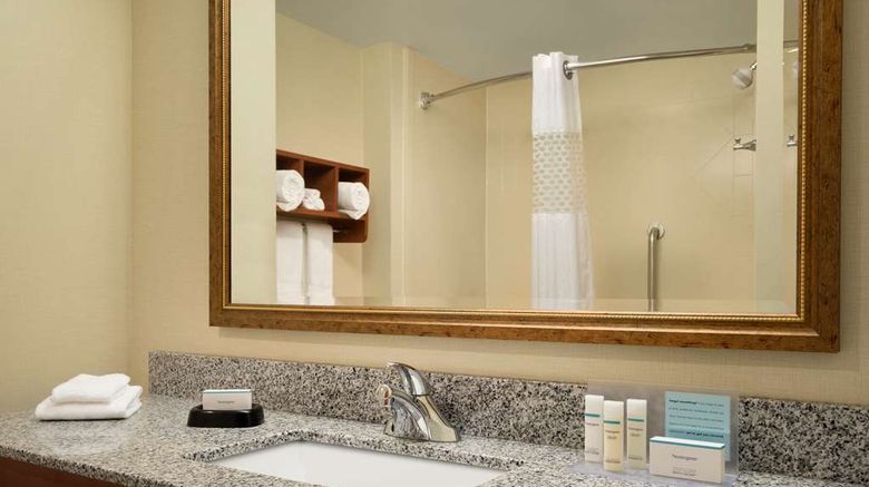 <b>Hampton Inn Lehighton-Jim Thorpe Room</b>. Images powered by <a href="https://iceportal.shijigroup.com/" title="IcePortal" target="_blank">IcePortal</a>.