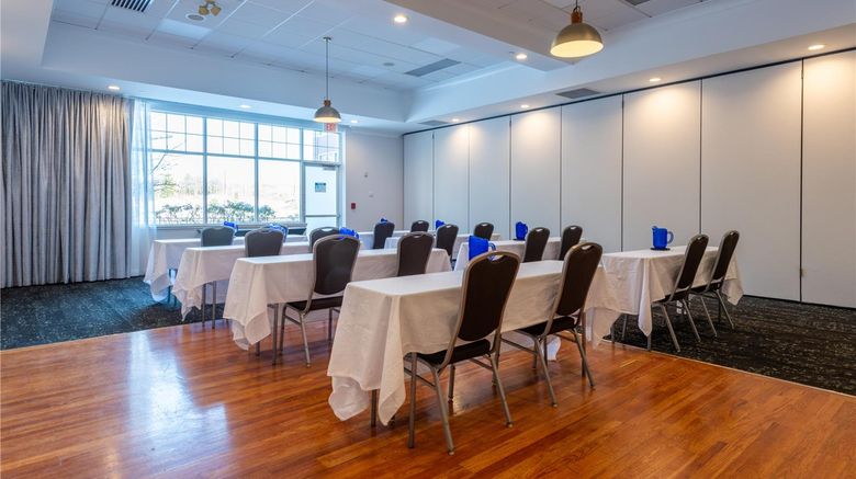 <b>Hilton Garden Inn Auburn Riverwatch Meeting</b>. Images powered by <a href="https://iceportal.shijigroup.com/" title="IcePortal" target="_blank">IcePortal</a>.