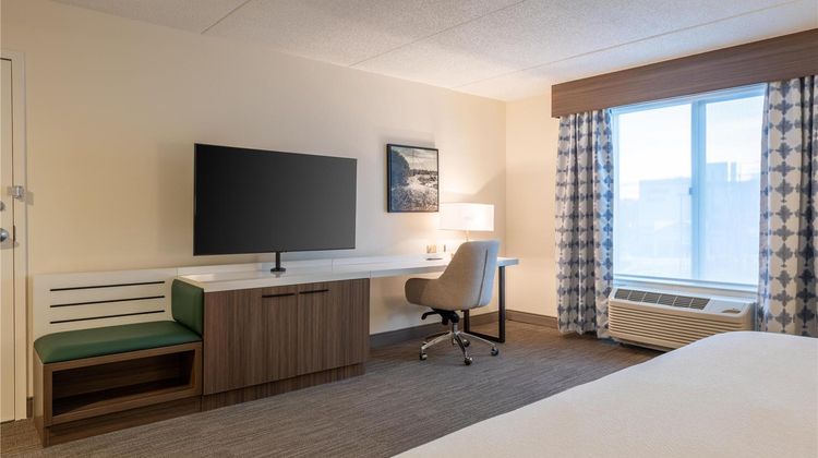 Hilton Garden Inn Auburn Riverwatch Room