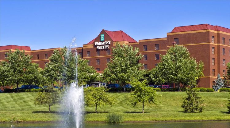 Embassy Suites Lexington/UK Coldstream Exterior