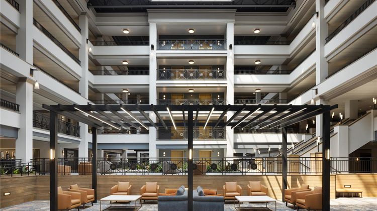Embassy Suites Lexington/UK Coldstream Lobby