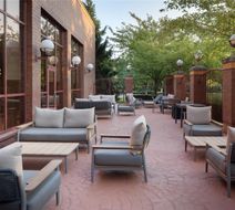 Embassy Suites Lexington/UK Coldstream Exterior