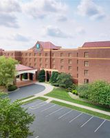Embassy Suites Lexington/UK Coldstream