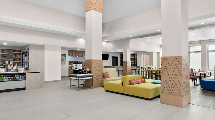 Hilton Garden Inn Lexington Georgetown Lobby