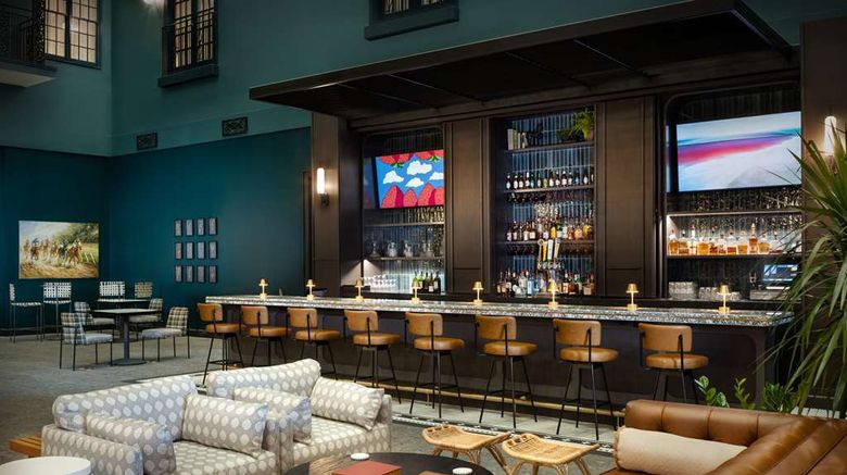 <b>Doubletree Suites Lexington Restaurant</b>. Images powered by <a href="https://iceportal.shijigroup.com/" title="IcePortal" target="_blank">IcePortal</a>.