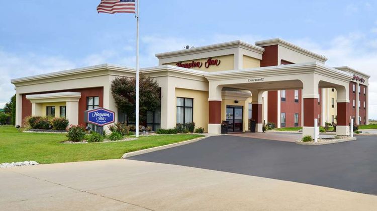 Hampton Inn Litchfield Exterior