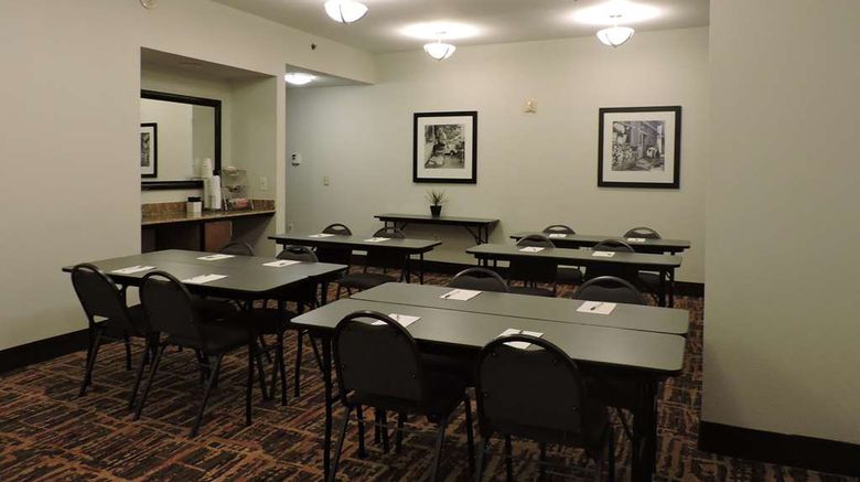 <b>Hampton Inn Lafayette Meeting</b>. Images powered by <a href="https://iceportal.shijigroup.com/" title="IcePortal" target="_blank">IcePortal</a>.