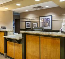 Hampton Inn Lafayette Lobby