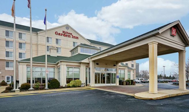 Hilton Garden Inn Ridgefield Park Exterior