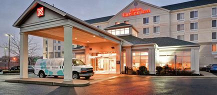 Hilton Garden Inn Ridgefield Park Exterior