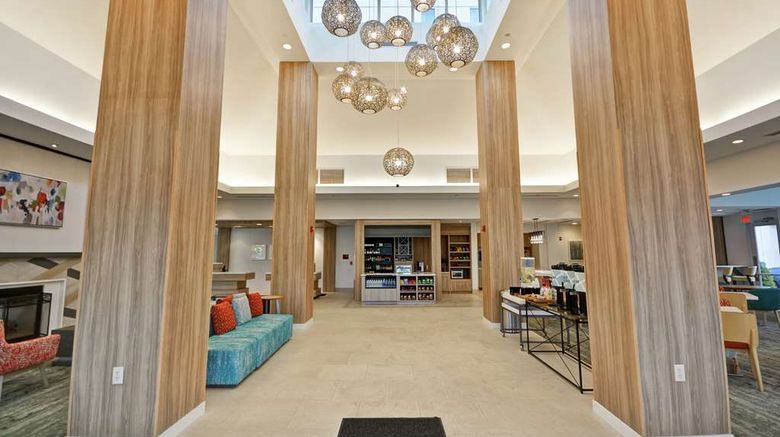 <b>Hilton Garden Inn Ridgefield Park Lobby</b>. Images powered by <a href="https://iceportal.shijigroup.com/" title="IcePortal" target="_blank">IcePortal</a>.