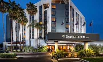 DoubleTree by Hilton Hotel Carson