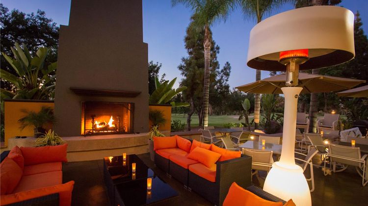 Hilton Garden Inn Los Angeles Montebello Exterior