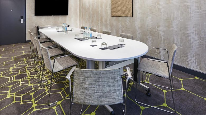 <b>Hilton London Heathrow Airport Meeting</b>. Images powered by <a href="https://iceportal.shijigroup.com/" title="IcePortal" target="_blank">IcePortal</a>.