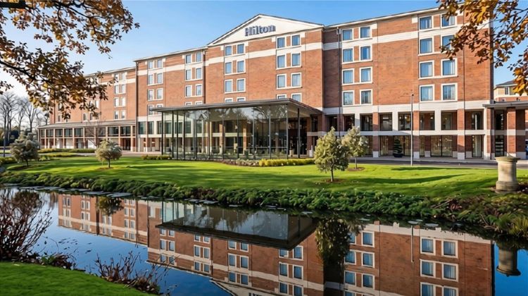 Hilton London Heathrow Terminal 5 Exterior