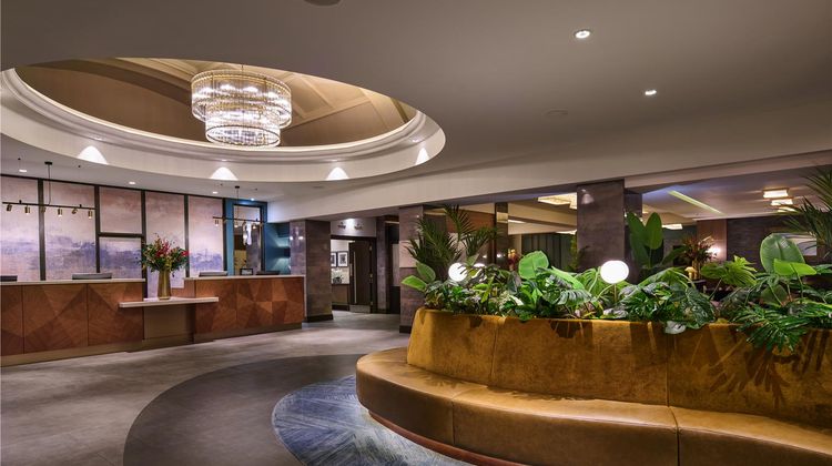 DoubleTree by Hilton London - West End Lobby