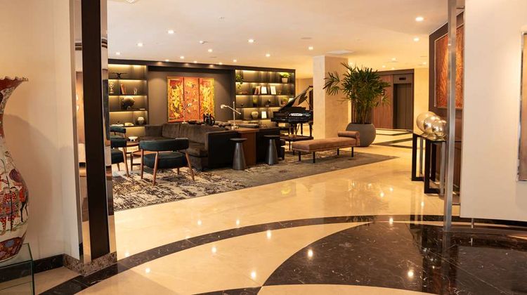 El Pardo Doubletree By Hilton Lobby
