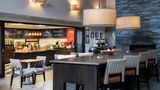 Hampton Inn & Suites Lincolnshire Lobby