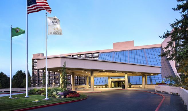 Hilton Bellevue Exterior