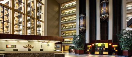 Hilton Bellevue Lobby