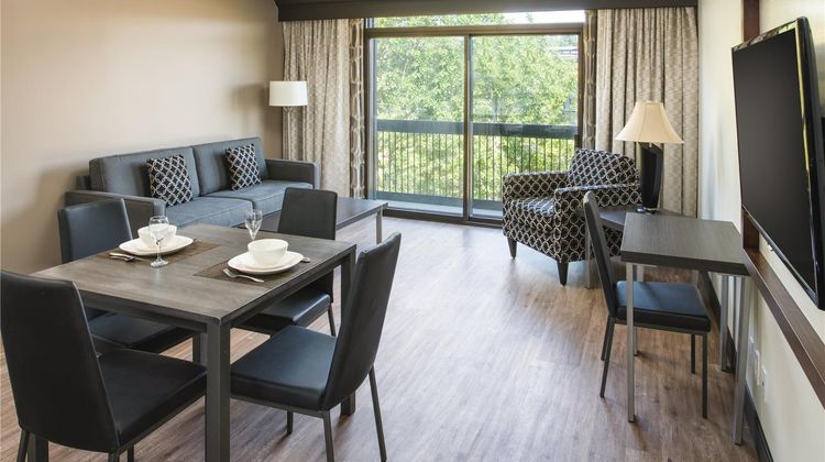 Hilton Bellevue Room