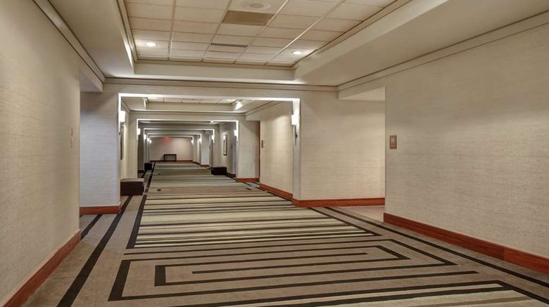 <b>Embassy Suites Little Rock Meeting</b>. Images powered by <a href="https://iceportal.shijigroup.com/" title="IcePortal" target="_blank">IcePortal</a>.