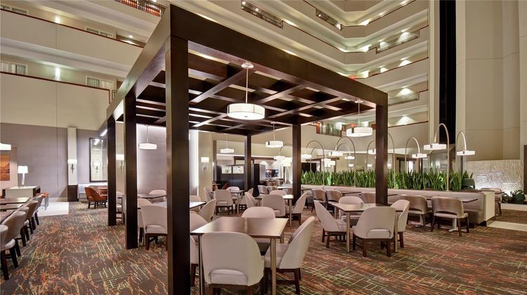 Embassy Suites Little Rock Restaurant