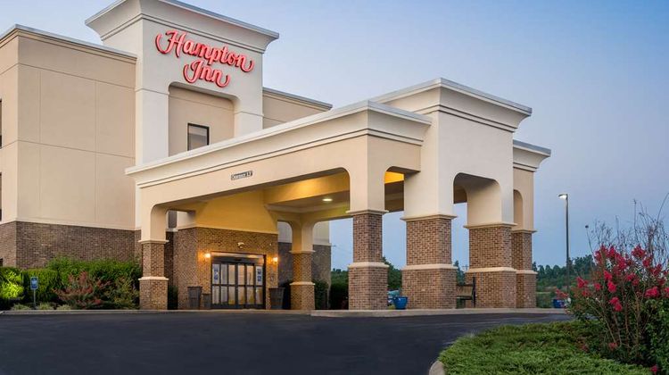 Hampton Inn London-North Exterior
