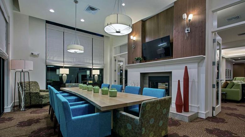 <b>Hilton Garden Inn Lincoln Dtwn/Haymarket Meeting</b>. Images powered by <a href="https://iceportal.shijigroup.com/" title="IcePortal" target="_blank">IcePortal</a>.