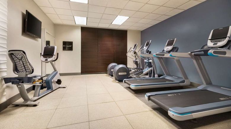 <b>Embassy Suites by Hilton Lincoln Health</b>. Images powered by <a href="https://iceportal.shijigroup.com/" title="IcePortal" target="_blank">IcePortal</a>.