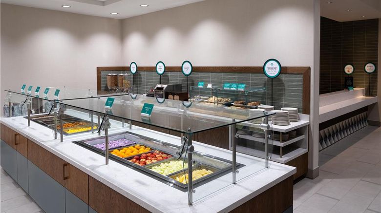 <b>Embassy Suites by Hilton Lincoln Restaurant</b>. Images powered by <a href="https://iceportal.shijigroup.com/" title="IcePortal" target="_blank">IcePortal</a>.