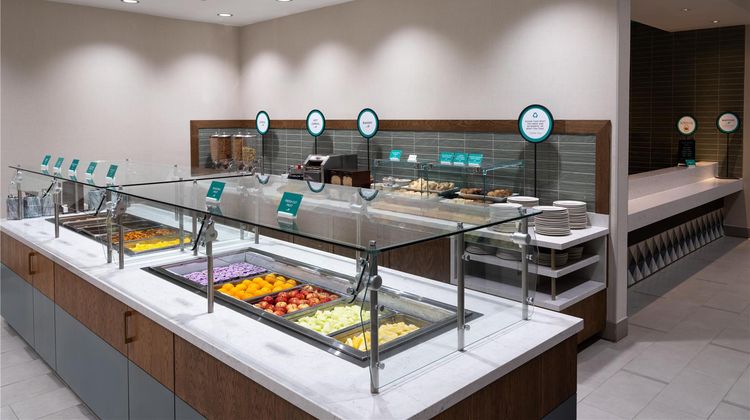 Embassy Suites by Hilton Lincoln Restaurant