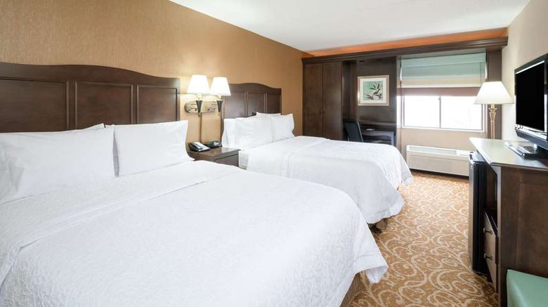 <b>Hampton Inn Downingtown-Exton Room</b>. Images powered by <a href="https://iceportal.shijigroup.com/" title="IcePortal" target="_blank">IcePortal</a>.