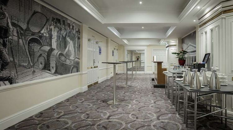 Hilton London Euston Lobby