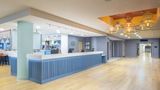 <b>Hampton by Hilton London Gatwick Airport Lobby</b>. Images powered by <a href="https://iceportal.shijigroup.com/" title="IcePortal" target="_blank">IcePortal</a>.