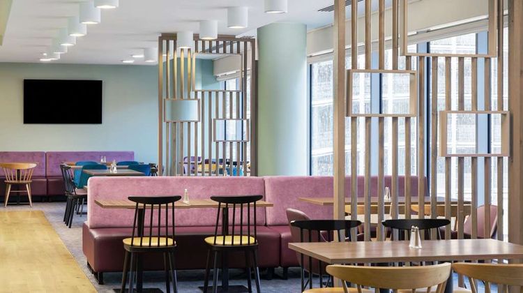 Hampton by Hilton London Gatwick Airport Restaurant