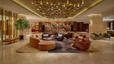 <b>London Hilton on Park Lane Lobby</b>. Images powered by <a href="https://iceportal.shijigroup.com/" title="IcePortal" target="_blank">IcePortal</a>.