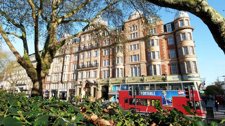Hilton London Hyde Park Exterior