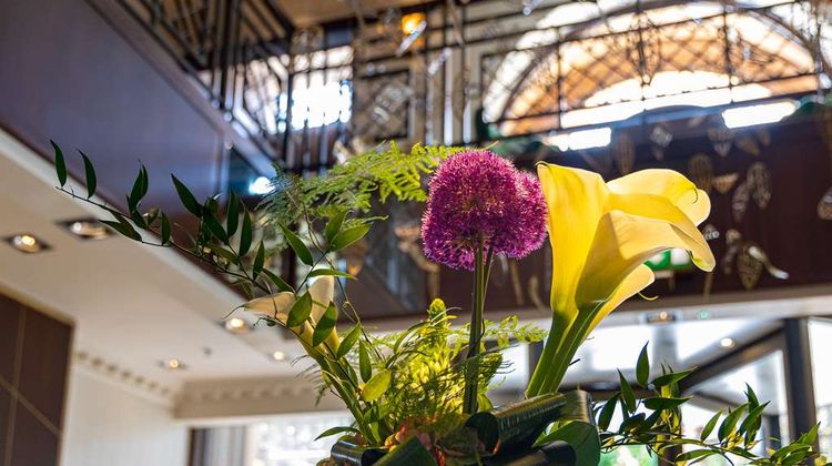 Hilton London Hyde Park Lobby