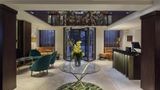 Hilton London Hyde Park Lobby