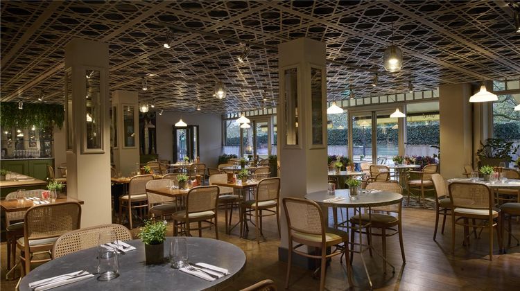Hilton London Hyde Park Restaurant