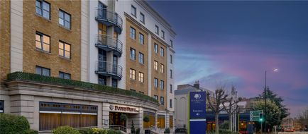 DoubleTree by Hilton Angel Kings Cross Exterior
