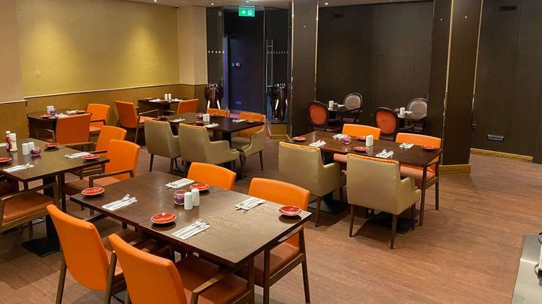 <b>DoubleTree by Hilton London Marble Arch Restaurant</b>. Images powered by <a href="https://iceportal.shijigroup.com/" title="IcePortal" target="_blank">IcePortal</a>.