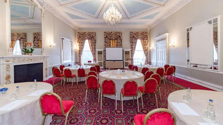 <b>DoubleTree by Hilton London Marble Arch Meeting</b>. Images powered by <a href="https://iceportal.shijigroup.com/" title="IcePortal" target="_blank">IcePortal</a>.