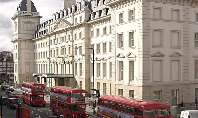 Hilton London Paddington Exterior