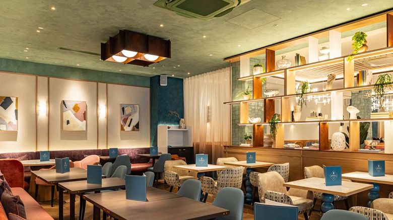 <b>DoubleTree by Hilton London - Victoria Restaurant</b>. Images powered by <a href="https://iceportal.shijigroup.com/" title="IcePortal" target="_blank">IcePortal</a>.