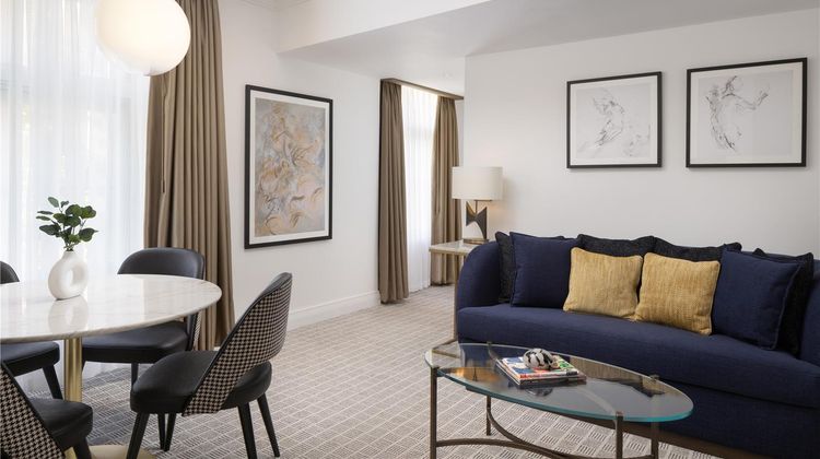 The Waldorf Hilton, London Room