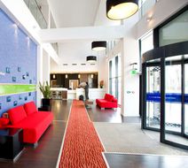 Hampton By Hilton Liverpool City Centre Lobby