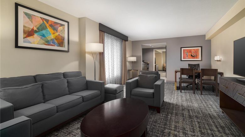 <b>Embassy Suites Laredo Room</b>. Images powered by <a href="https://iceportal.shijigroup.com/" title="IcePortal" target="_blank">IcePortal</a>.