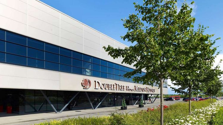Doubletree by Hilton Hotel Milton Keynes Exterior